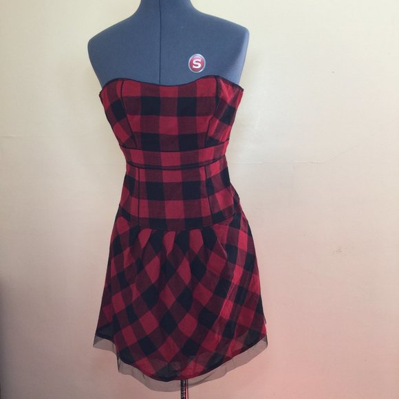 American Eagle Outfitters Black and Red Tartan and Raw Edge Tulle Dress Size 4 - Picture 1 of 5